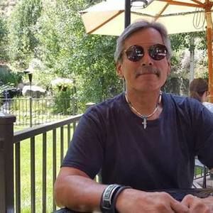 Meet your Posher, Carlos